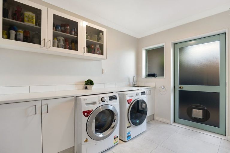 Photo of property in 12 Sandhurst Drive, Papamoa Beach, Papamoa, 3118