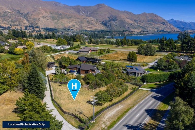 Photo of property in 22 Ballantyne Road, Wanaka, 9305