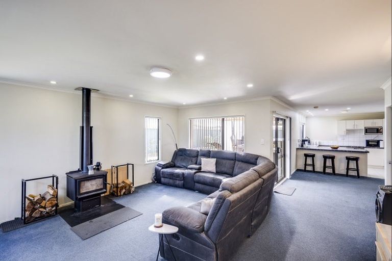 Photo of property in 6 Prestige Place, Flaxmere, Hastings, 4120