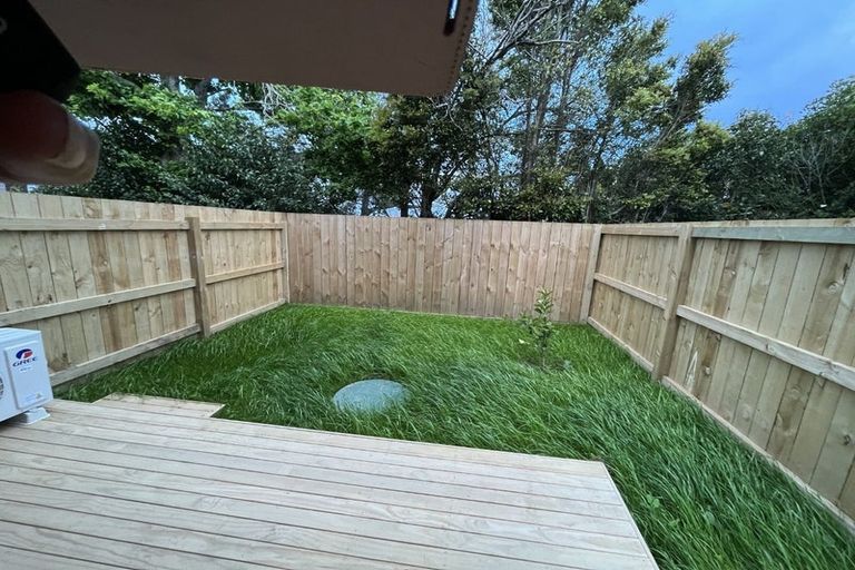 Photo of property in 10/241 Don Buck Road, Massey, Auckland, 0614