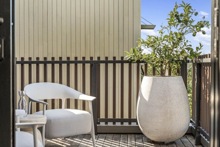 Photo of property in 20 Hastings Street, Hobsonville, Auckland, 0616