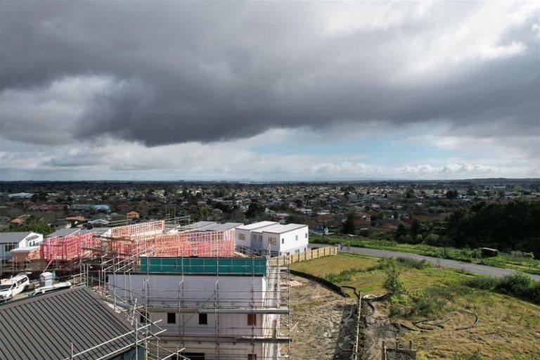 Photo of property in 10b Kotahitanga Street, Papakura, 2110