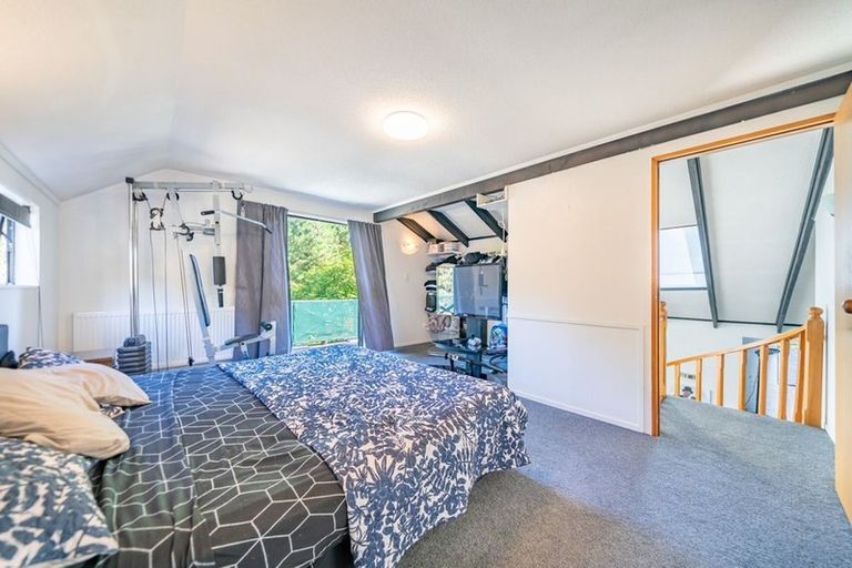 Photo of property in 27 Postgate Drive, Whitby, Porirua, 5024