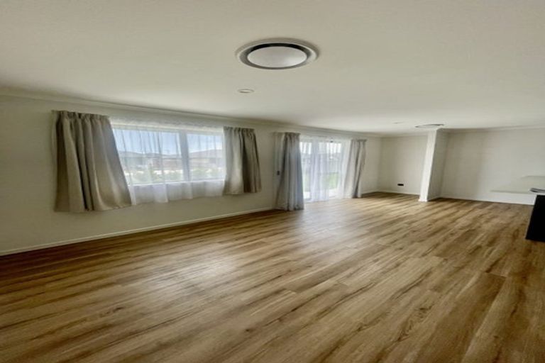 Photo of property in 10 Esher Lane, Richmond, 7020