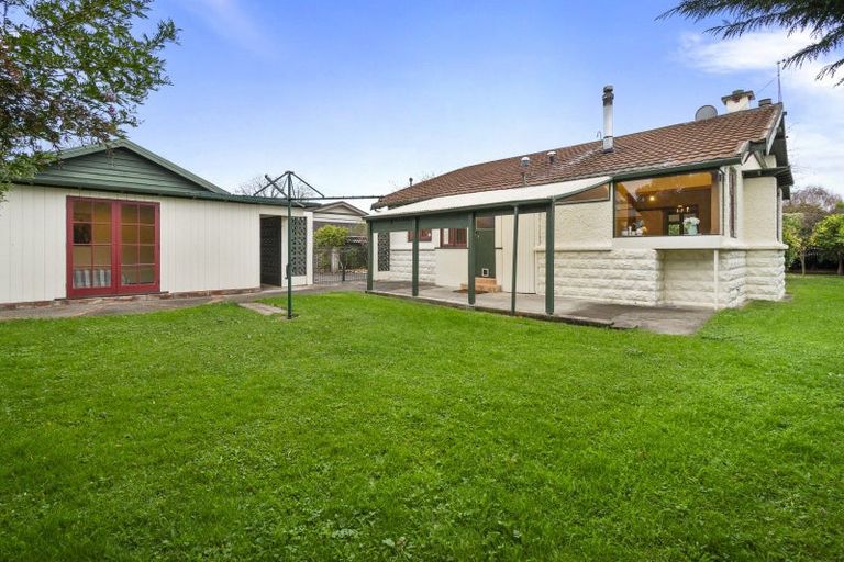 Photo of property in 60 Stanley Avenue, Palmerston North, 4414