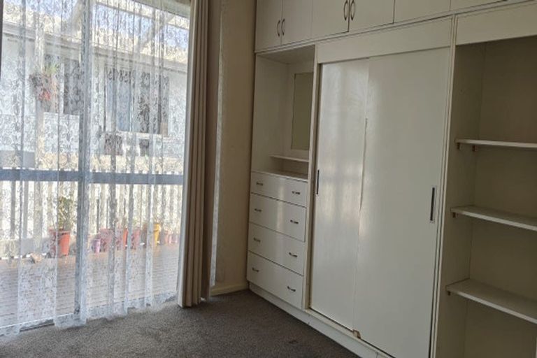 Photo of property in 24a/2 Waimumu Road, Massey, Auckland, 0614