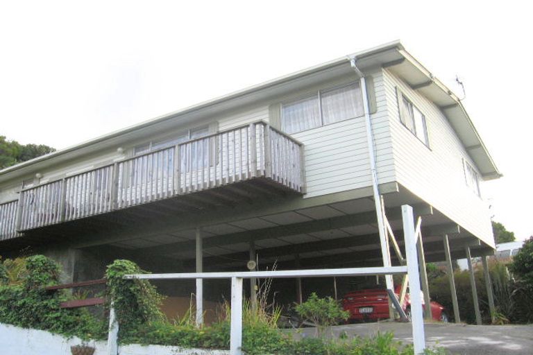 Photo of property in 2/377 Main Road, Tawa, Wellington, 5028