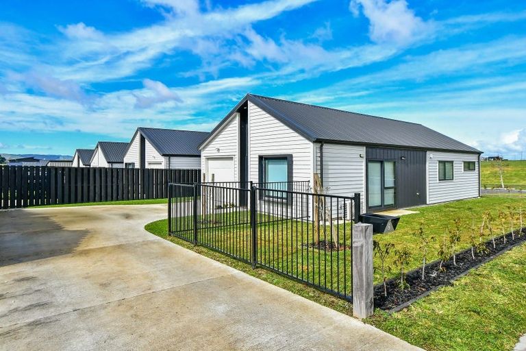 Photo of property in 2 Bittern Road, Te Kauwhata, 3710