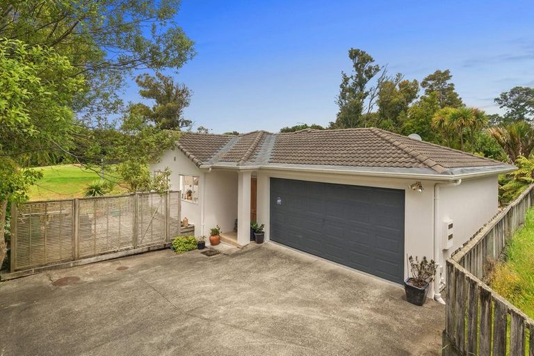 Photo of property in 44 Cutler Street, New Lynn, Auckland, 0600