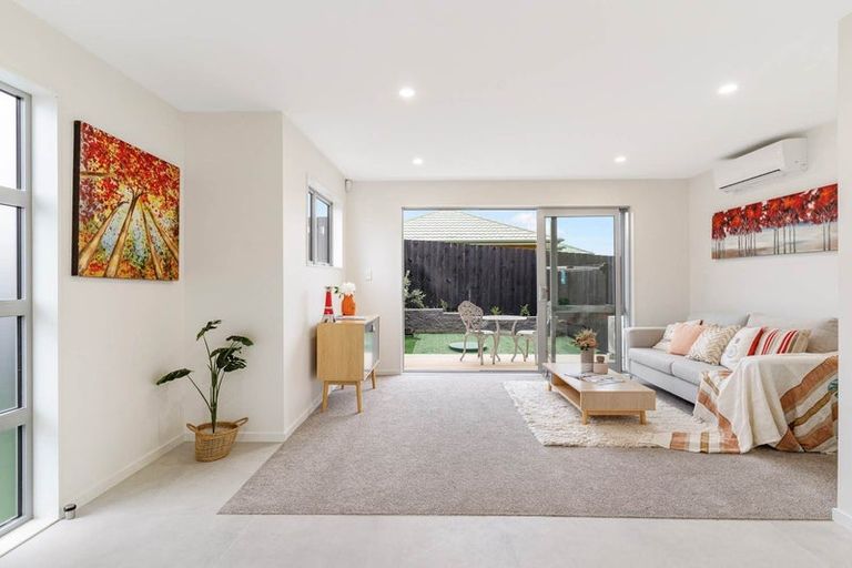Photo of property in 24 Mili Way, Ranui, Auckland, 0612