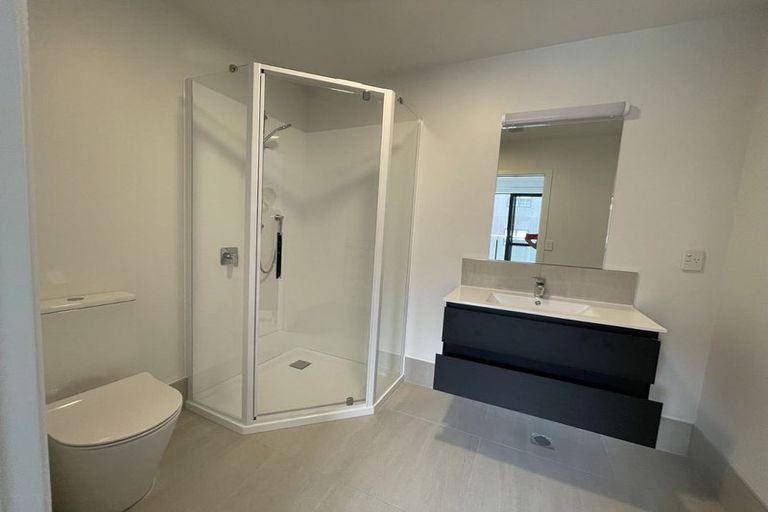 Photo of property in 4/11 Carlos Drive, Flat Bush, Auckland, 2016