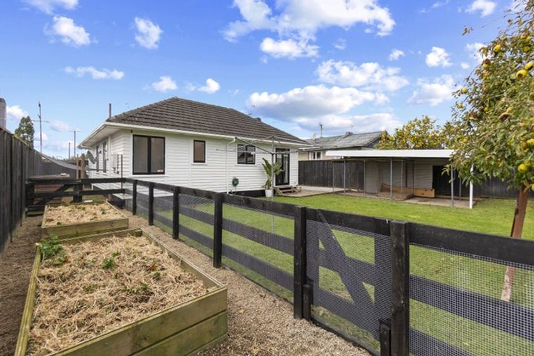 Photo of property in 3 Dalesford Street, Silverdale, Hamilton, 3216