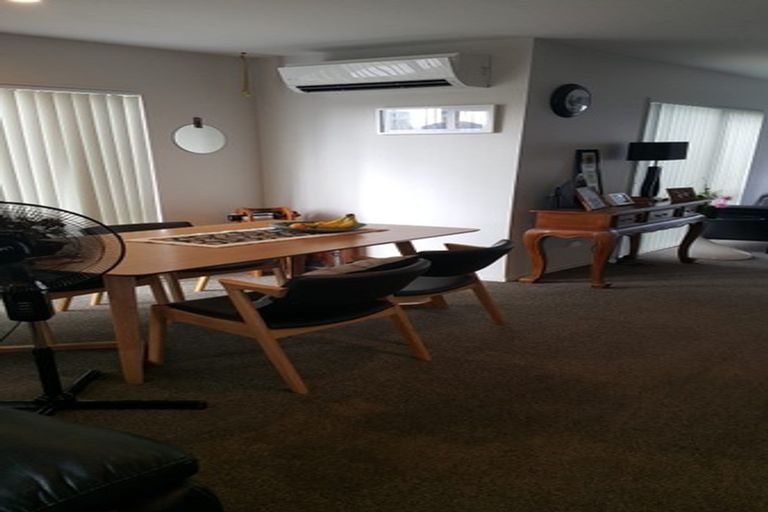 Photo of property in 49 Treestump Road, Takanini, 2112