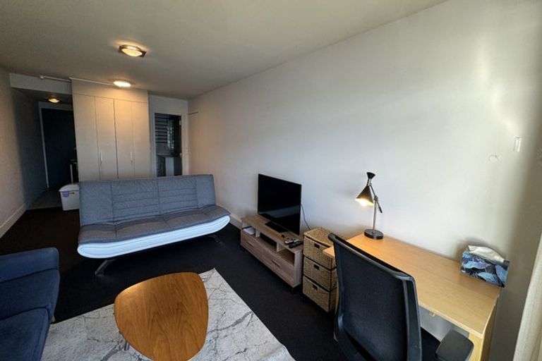 Photo of property in The Capital, 17/370 Oriental Parade, Oriental Bay, Wellington, 6011