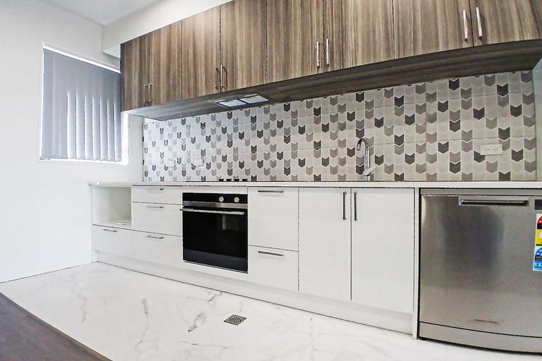 Photo of property in 21/17 Barneys Farm Road, Clendon Park, Auckland, 2103