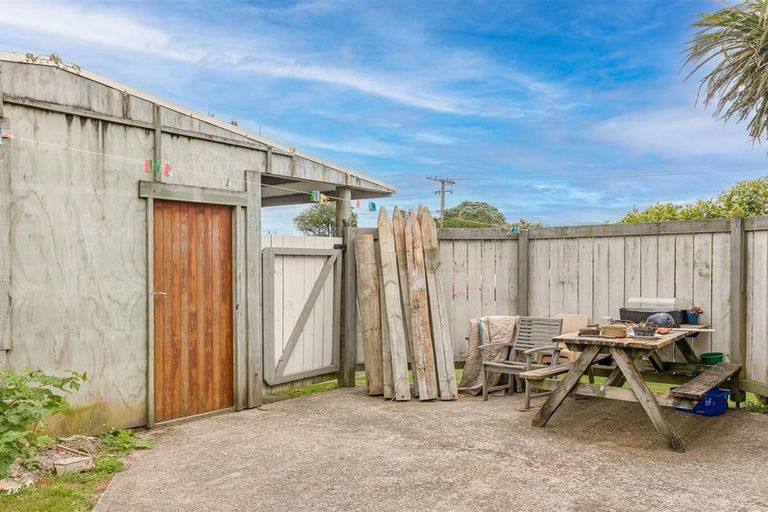 Photo of property in 34 Wakefield Street, Westport, 7825