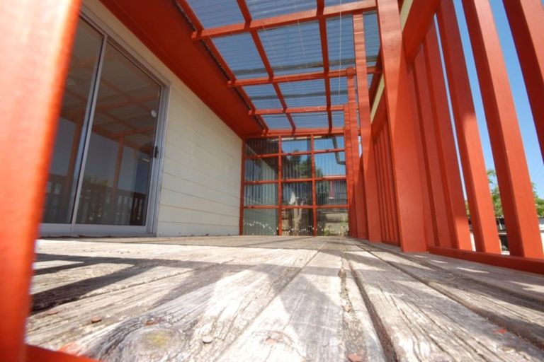 Photo of property in 3 Doone Place, Massey, Auckland, 0614