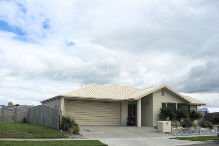 Photo of property in 33 Monaco View, Stoke, Nelson, 7011