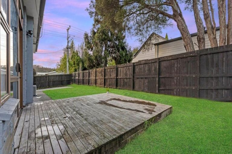 Photo of property in 192 Henderson Valley Road, Henderson, Auckland, 0612
