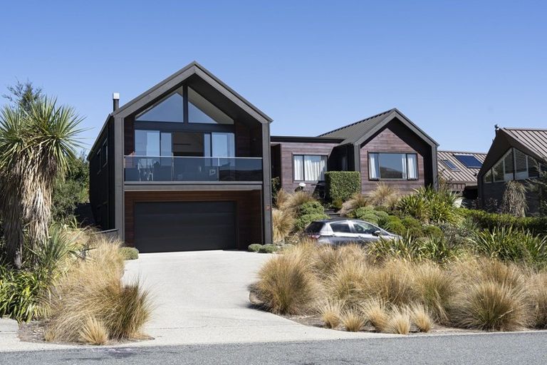 Photo of property in 37 Mcadam Drive, Jacks Point, Queenstown, 9371