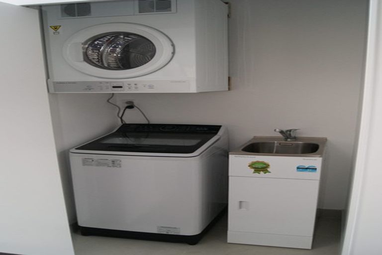 Photo of property in 20u7 Trent Street, Island Bay, Wellington, 6023