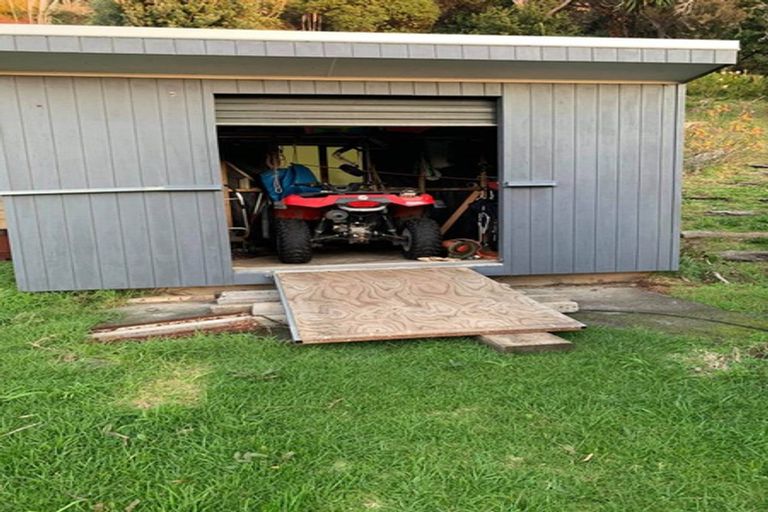 Photo of property in 157 Maunsell Road, Port Waikato, Tuakau, 2695