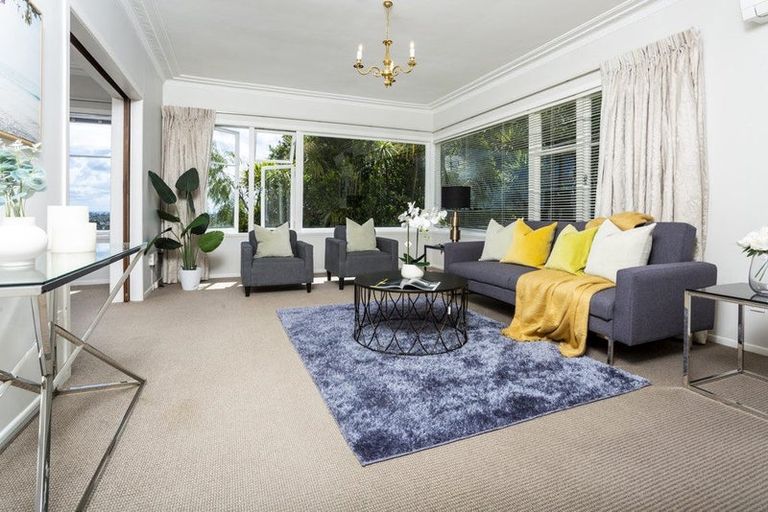 Photo of property in 1/73 Ocean View Road, Hillcrest, Auckland, 0627