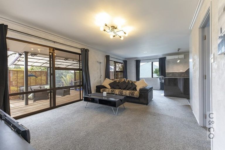 Photo of property in 24 Maude Street, Riverhead, 0820