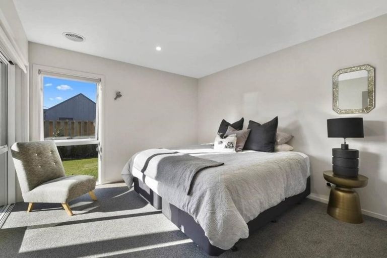 Photo of property in 60 Mount Linton Avenue, Wanaka, 9305