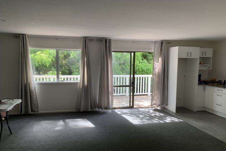 Photo of property in 26 Lauderdale Road, Birkdale, Auckland, 0626