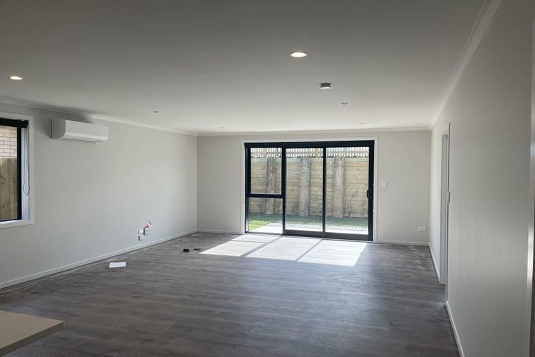 Photo of property in 19 Waruhia Crescent, Rototuna North, 3281