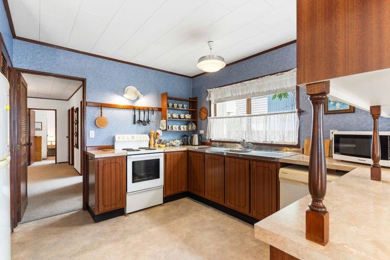 Photo of property in 419 Linton Crescent, Whangamata, 3620