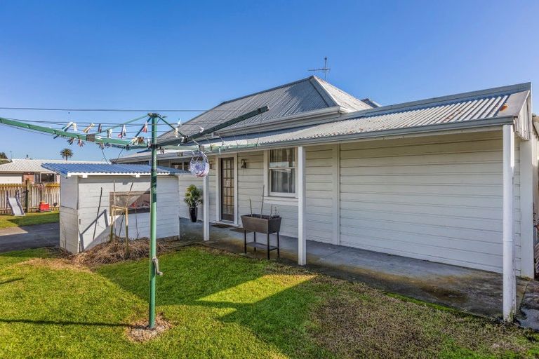 Photo of property in 2 Warre Street, Waitara, 4320