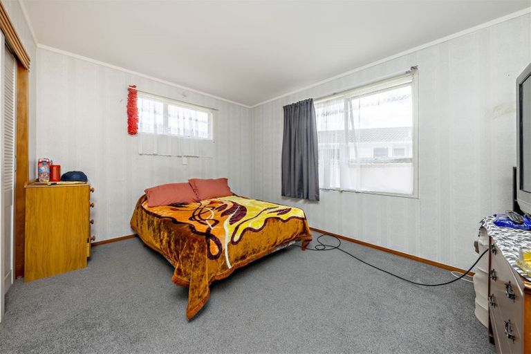 Photo of property in 32 Chantelle Place, Papatoetoe, Auckland, 2025