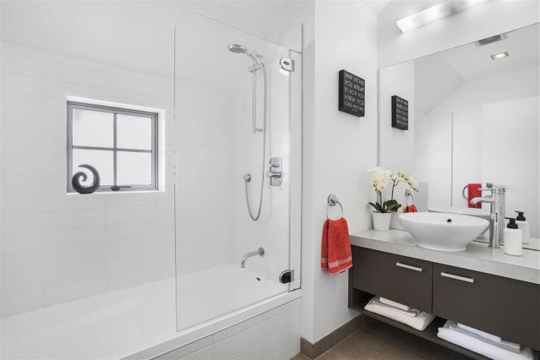 Photo of property in 2/9 Georgia Terrace, Albany, Auckland, 0632