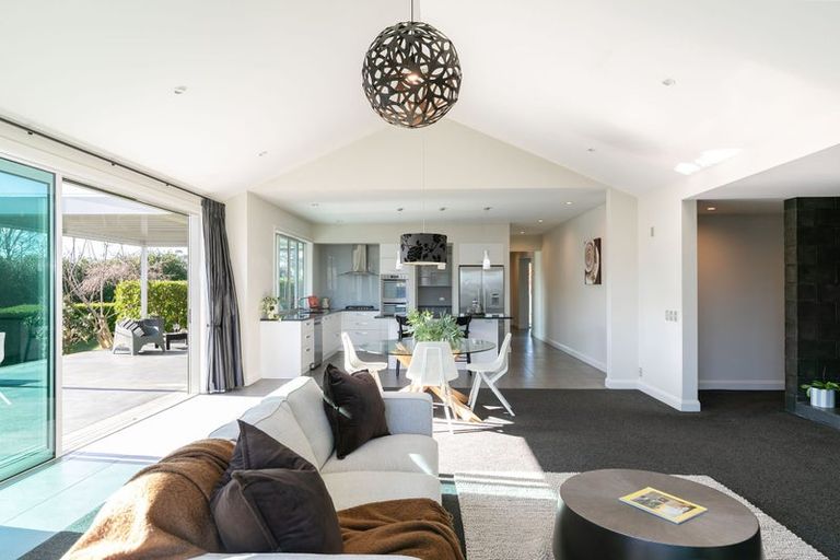 Photo of property in 155 Arataki Road, Havelock North, 4130