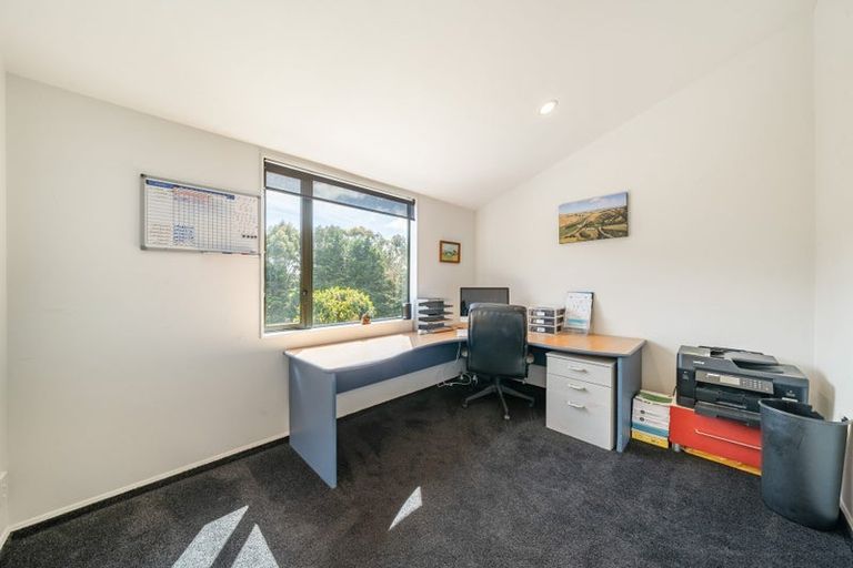 Photo of property in 20 Coroglen Rise, Pukerua Bay, 5026
