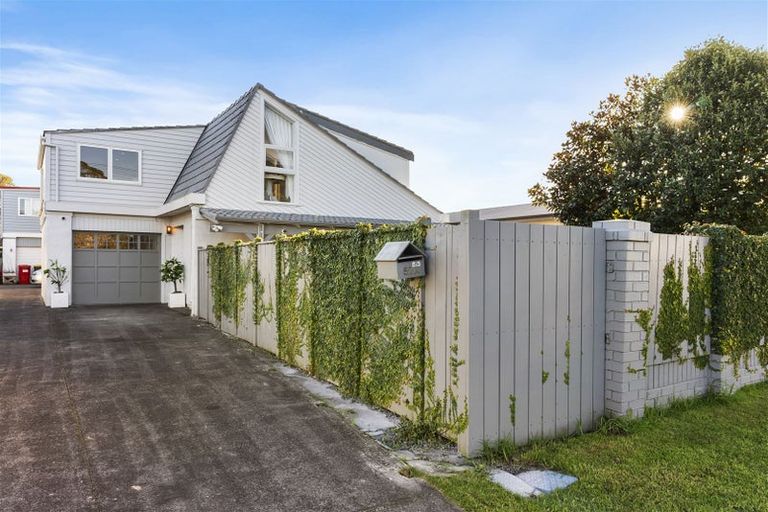 Photo of property in 52a Hatton Road, Orewa, 0931