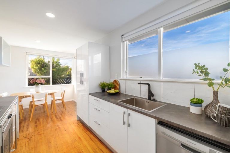 Photo of property in 40 Inwoods Road, Parklands, Christchurch, 8083