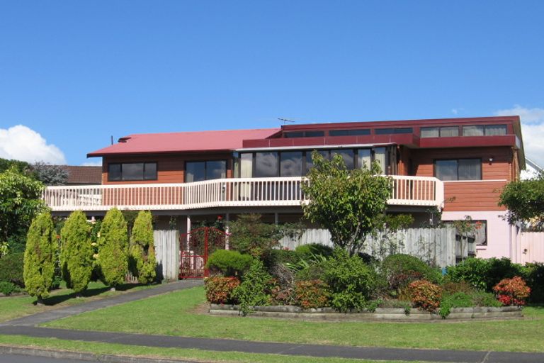 Photo of property in 27 Spinnaker Drive, Te Atatu Peninsula, Auckland, 0610