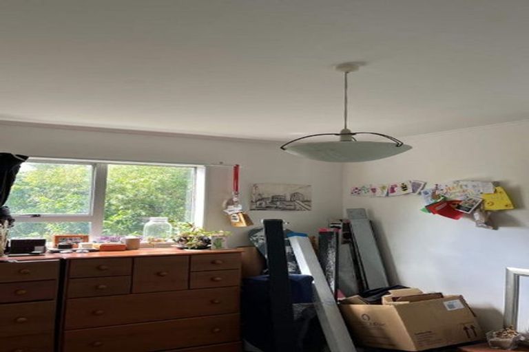 Photo of property in 10 Martin Grove, Normandale, Lower Hutt, 5010