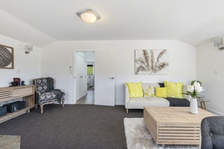 Photo of property in 19u1 Ranui Terrace, Tawa, Wellington, 5028