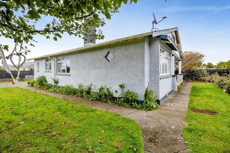 Photo of property in 15 Lear Street, Stratford, 4332