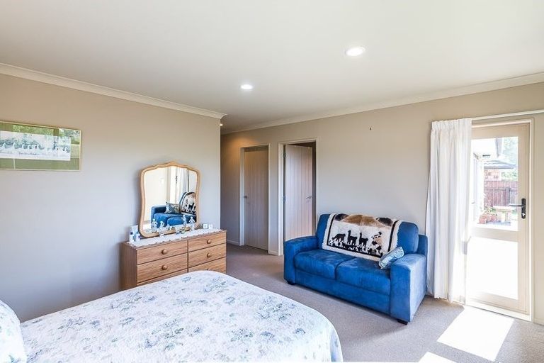 Photo of property in 27 Manhattan Court, Paraparaumu Beach, Paraparaumu, 5032