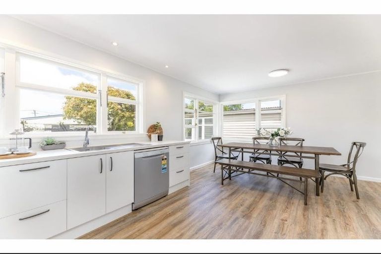 Photo of property in 15 Voss Street, Shirley, Christchurch, 8013
