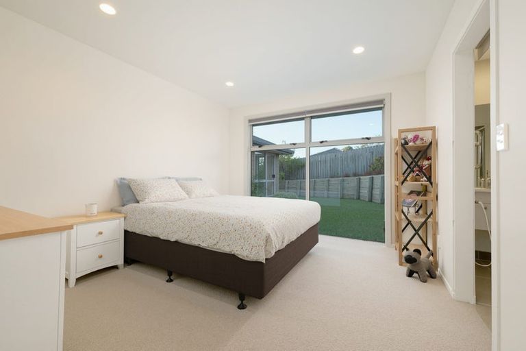 Photo of property in 79 Tiriwa Drive, Massey, Auckland, 0614