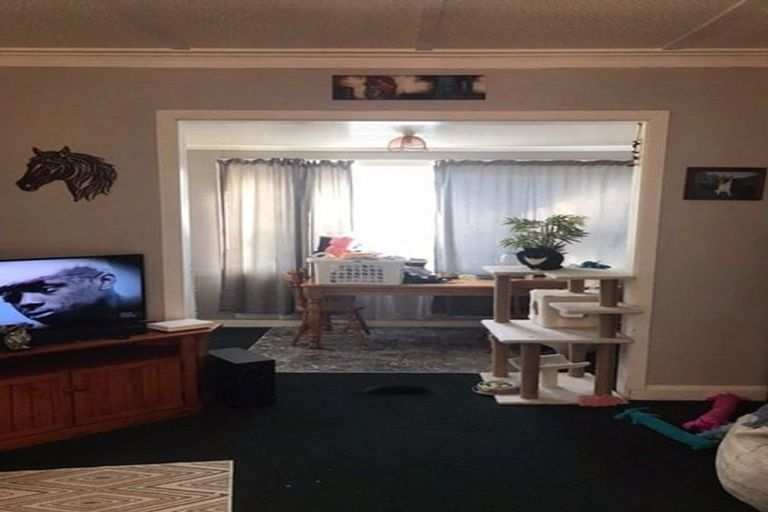 Photo of property in 46-48 Rangitake Drive, Spotswood, New Plymouth, 4310