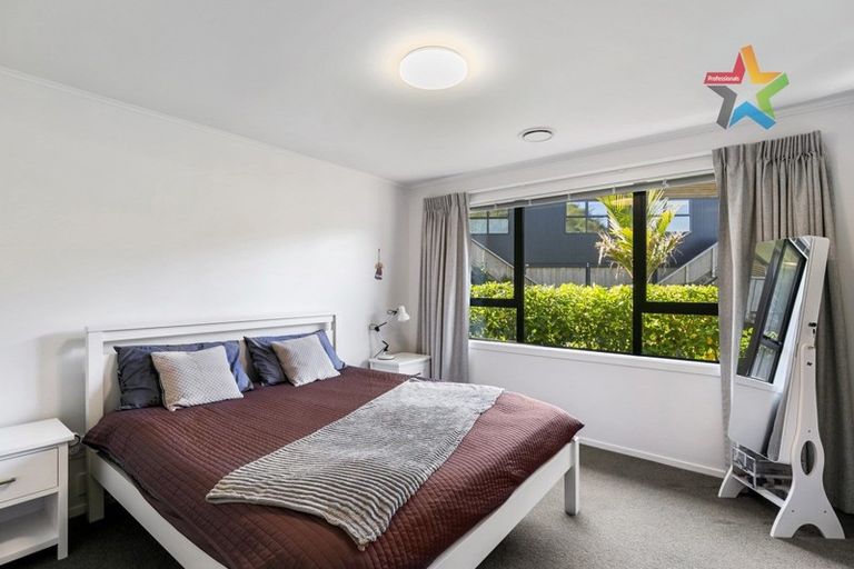 Photo of property in 18 Appleton Place, Karori, Wellington, 6012