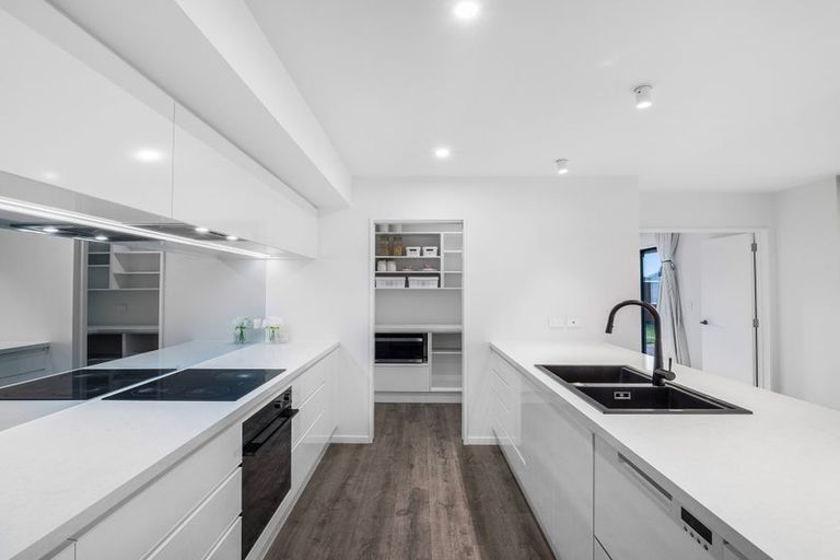 Photo of property in 9 Feather Place, Rolleston, 7615