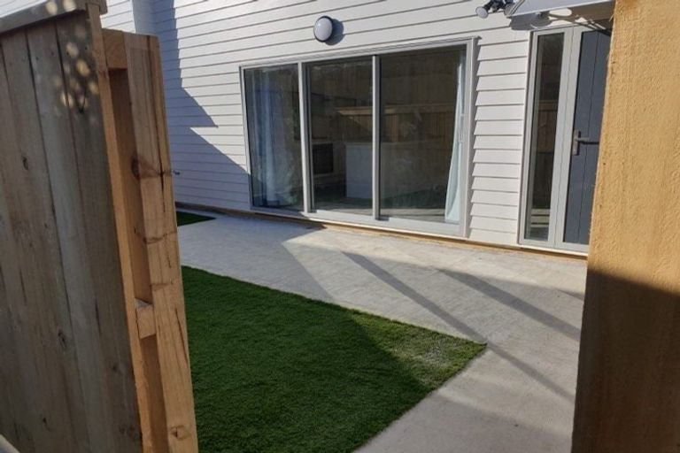 Photo of property in 20u5 Tawa Terrace, Tawa, Wellington, 5028